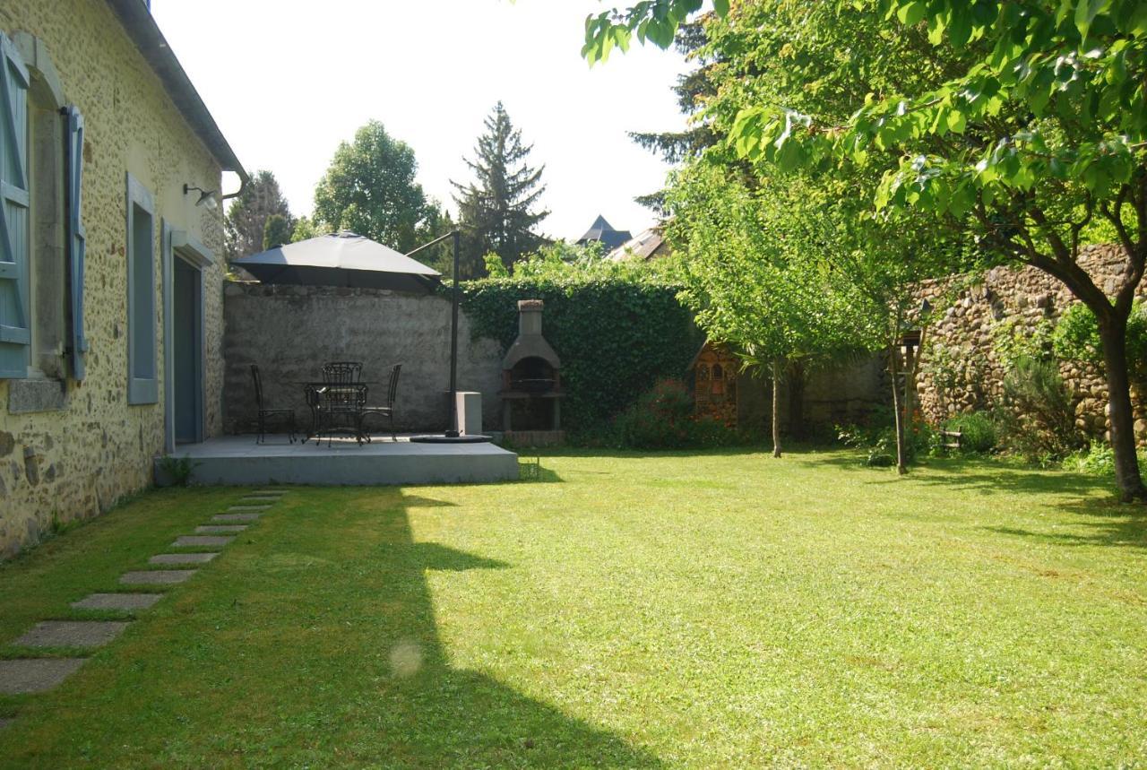 La Ferme Aux Fleurs Bed & Breakfast Ossun Eksteriør bilde